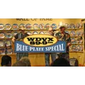 WDVX Radio Logo